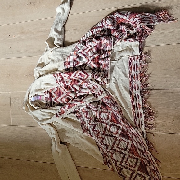 Cardigan - Picture 2 of 2